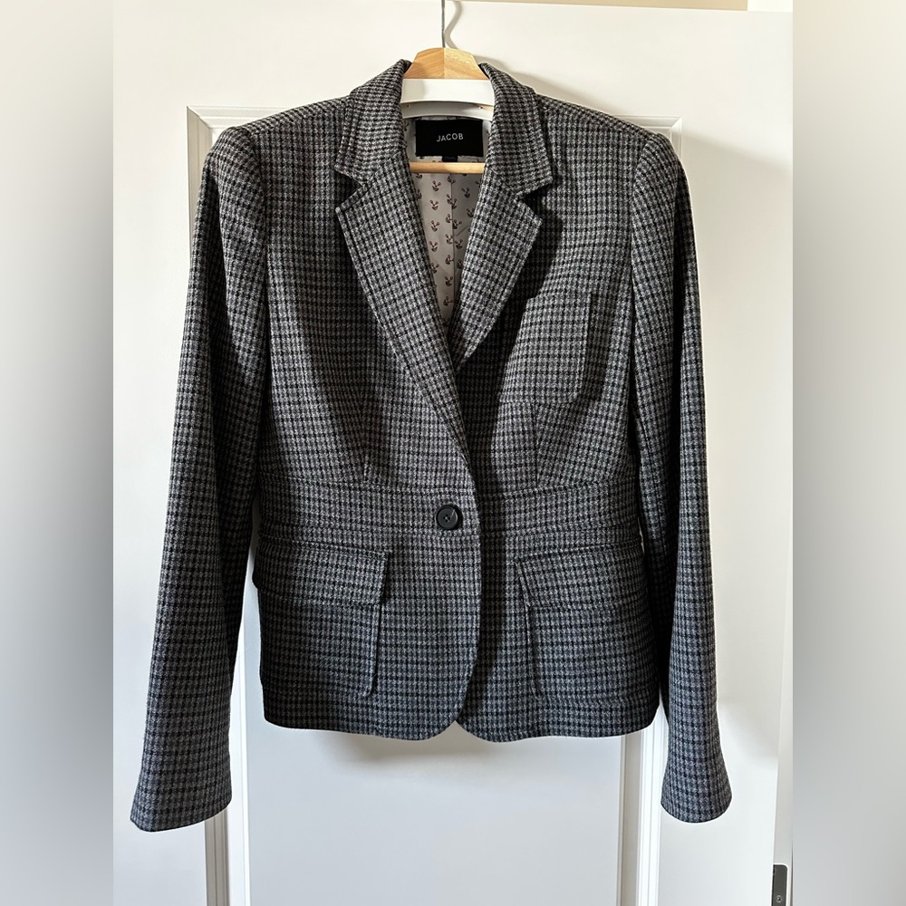 Gorgeous Houndstooth Blazer - Size M